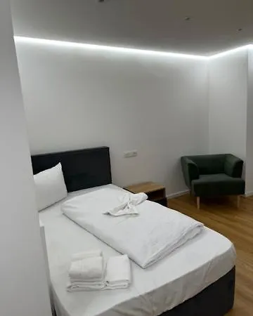 Leonardo'S Sweet Hotel Apartment