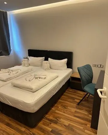 Leonardo'S Sweet Hotel Apartment
